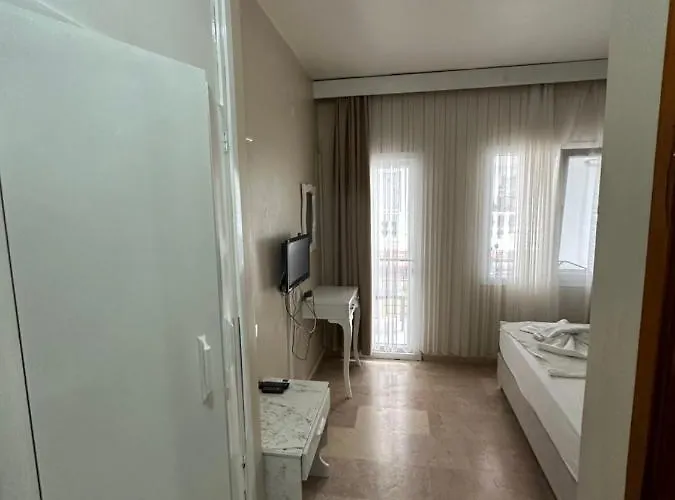 ホテル Koz Eren 2*