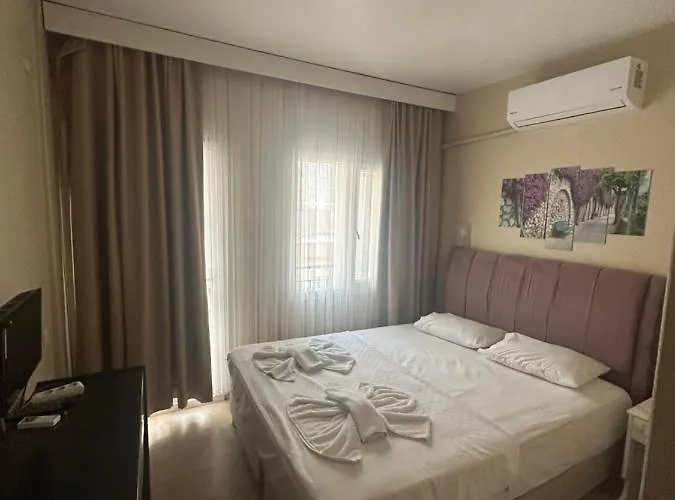 Koz Eren ホテル 2*