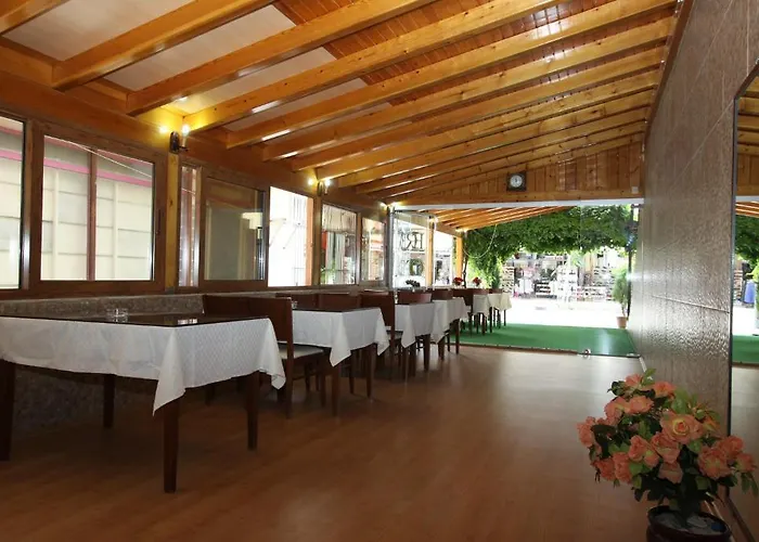 Koz Eren ホテル 2*