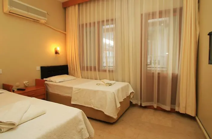 ホテル Koz Eren 2*